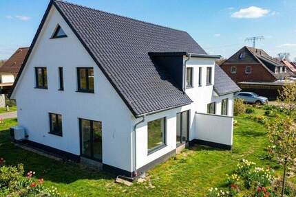 Haus Rostock Lichtenhagen - 5 Zimmer, 107 m&sup2;, 439.500&euro; | Angebot:25745653