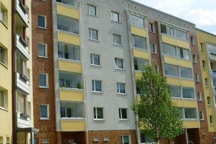 Wohnung Rostock Groß-Klein - 4 Zimmer, 74 m&sup2;, 473&euro; | Angebot:25333538