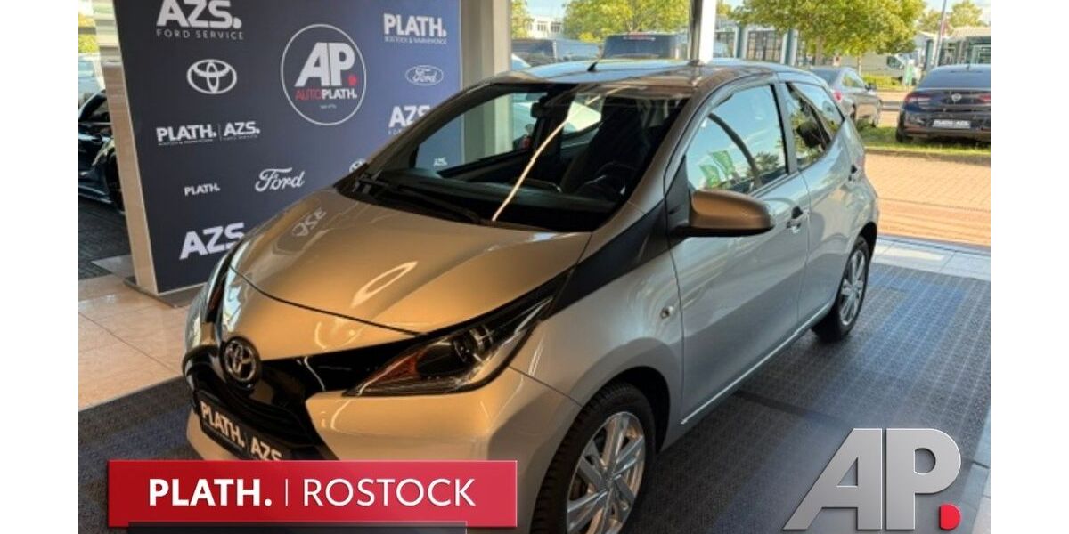 Toyota Aygo (X) 45.440 km 10.690 &euro; Rostock 18059