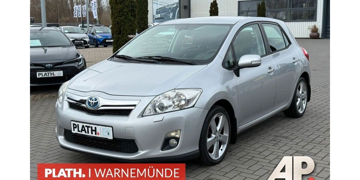 Toyota Auris 143.344 km 7.990 &euro; Rostock-Warnemünde 18119
