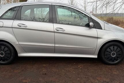 Mercedes-Benz B 170 201.396 km 2.500 &euro; Kröpelin 18236