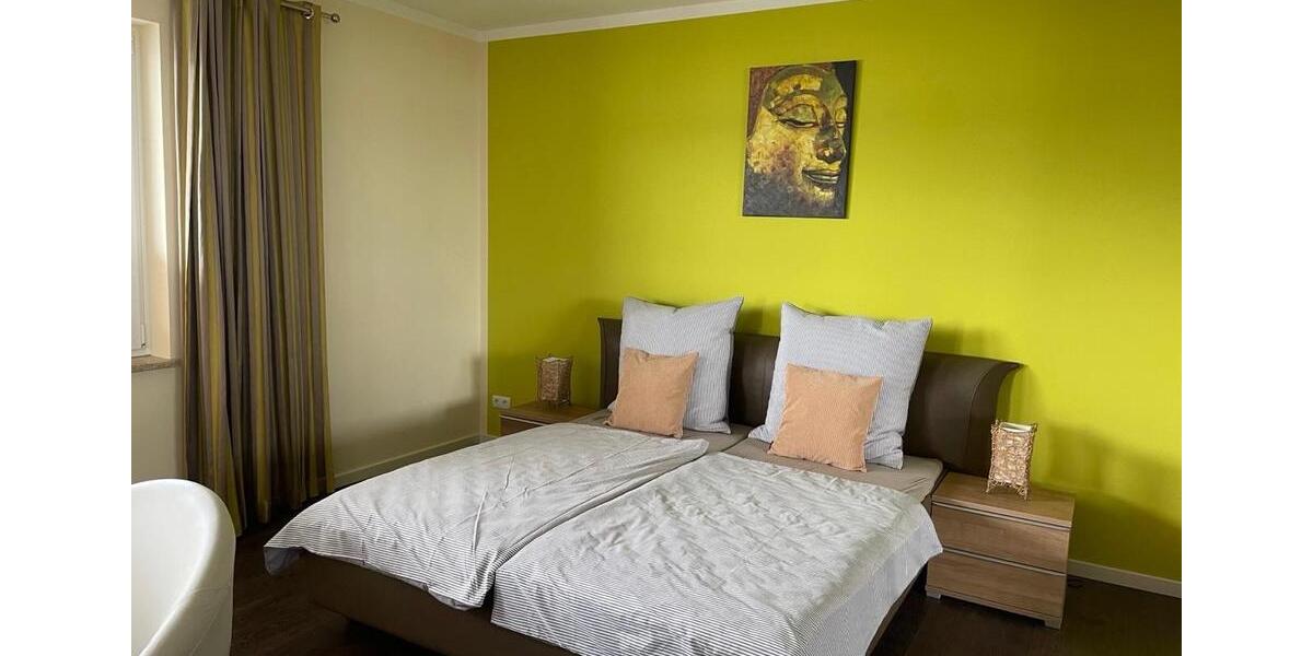 Etagenwohnung Rostock Hansaviertel - 2 Zimmer, 75 m&sup2;, 1.500&euro; | Angebot:25808053