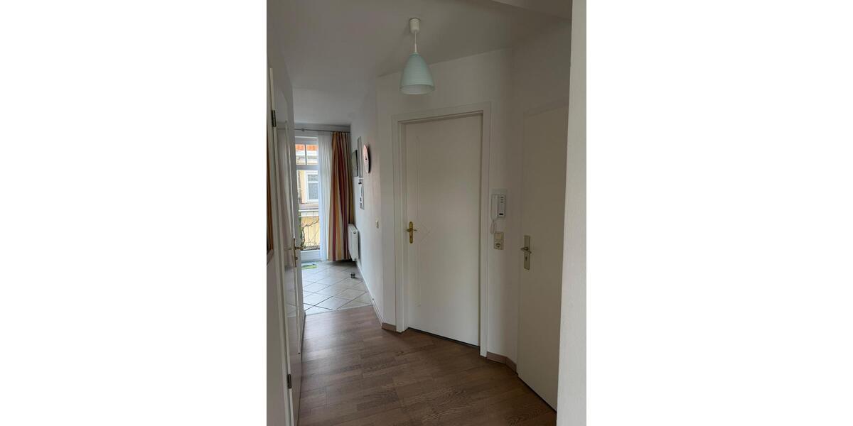 Etagenwohnung Rostock Hohe Düne - 2 Zimmer, 50 m&sup2;, 1.300&euro; | Angebot:25225459