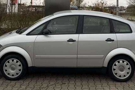 Audi A2 158.602 km 3.800 € Laage/Ot Kronskamp 18299