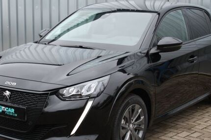 Peugeot 208 3.585 km 33.900 € Ribnitz-Damgarten 18311