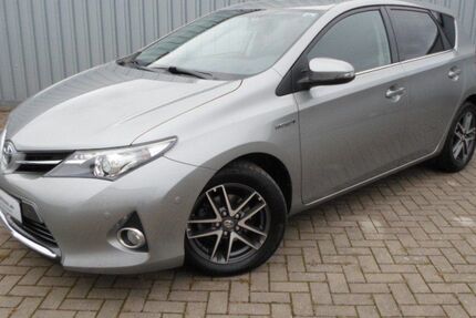Toyota Auris 106.284 km 13.990 &euro; Ribnitz-Damgarten 18311