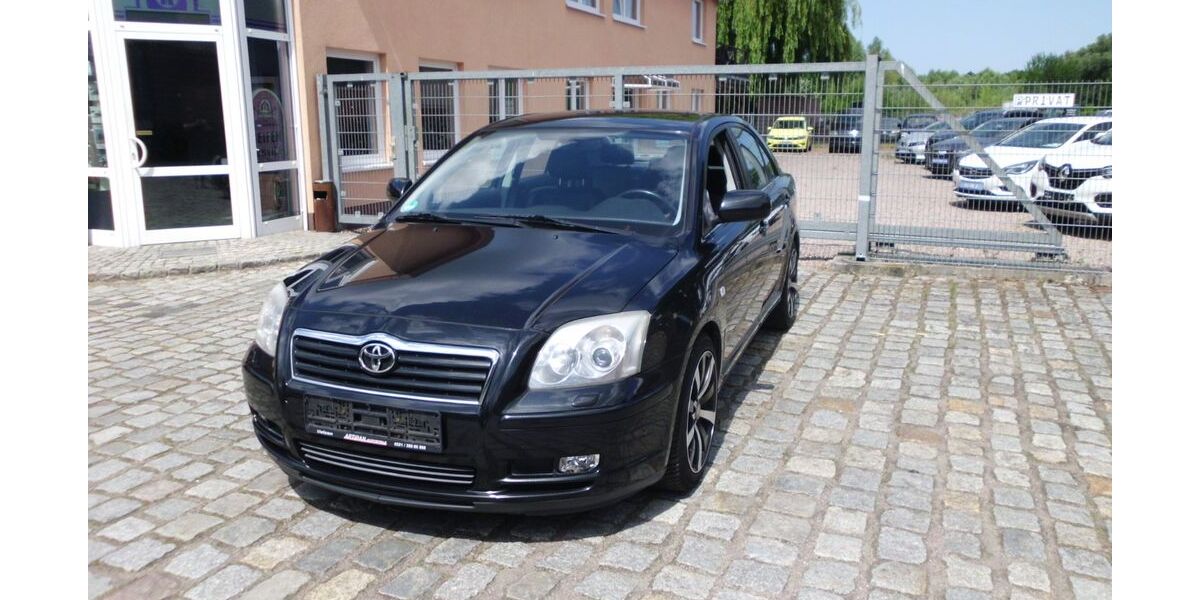 Toyota Avensis 188.000 km 3.990 &euro; Rostock 18055