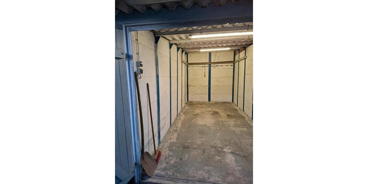 Garagen / Stellplätze Rostock Hansaviertel - 100&euro; | Angebot:25510258