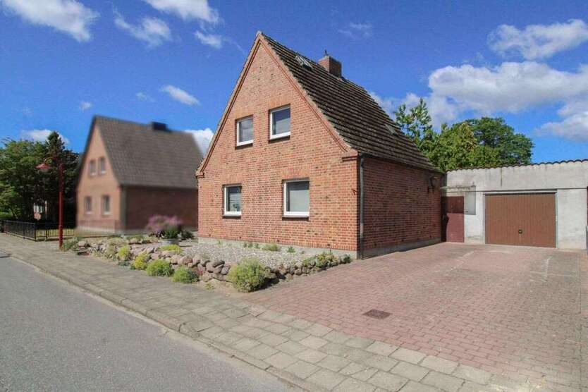 Haus zum Kaufen in Bützow 249.000 € 80.3 m²