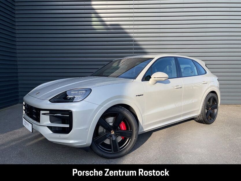 Porsche Cayenne 9.990 km 137.750 € Papendorf 18059