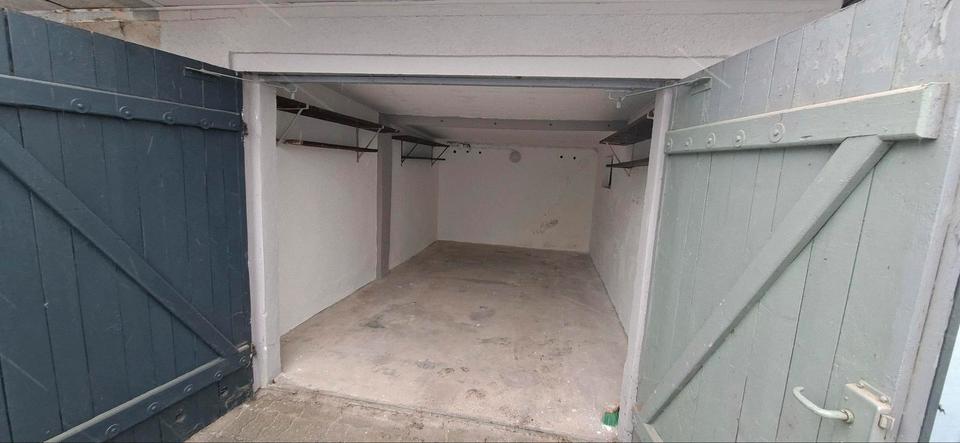 Garagen / Stellplätze Rostock Alt Bartelsdorf - 100&euro; | Angebot:24835212