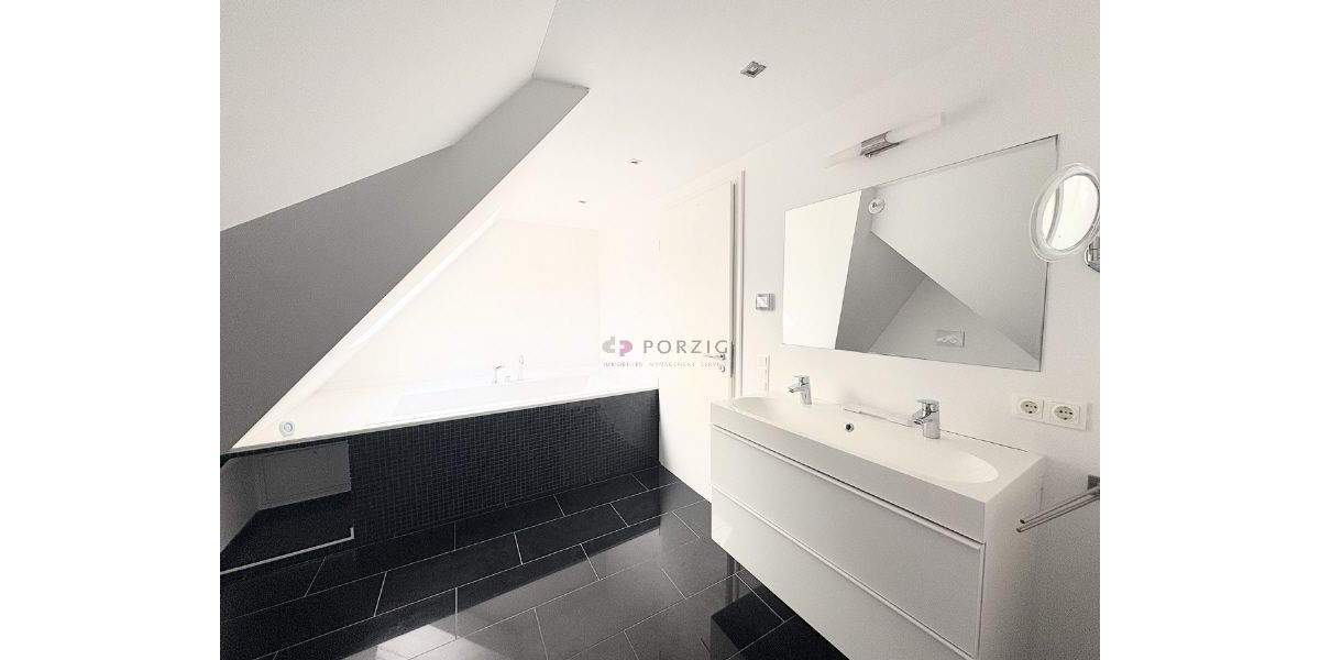 Etagenwohnung Ribnitz-Damgarten Ribnitz - 5 Zimmer, 175 m&sup2;, 1.200&euro; | Angebot:23353257