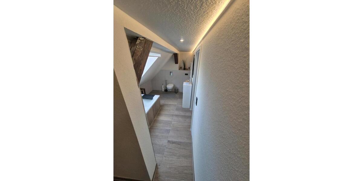 Dachgeschoßwohnung Rostock - 2 Zimmer, 105 m&sup2;, 850&euro; | Angebot:25047749