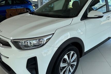 Kia Stonic 22.030 km 18.970 &euro; Bad Doberan 18209