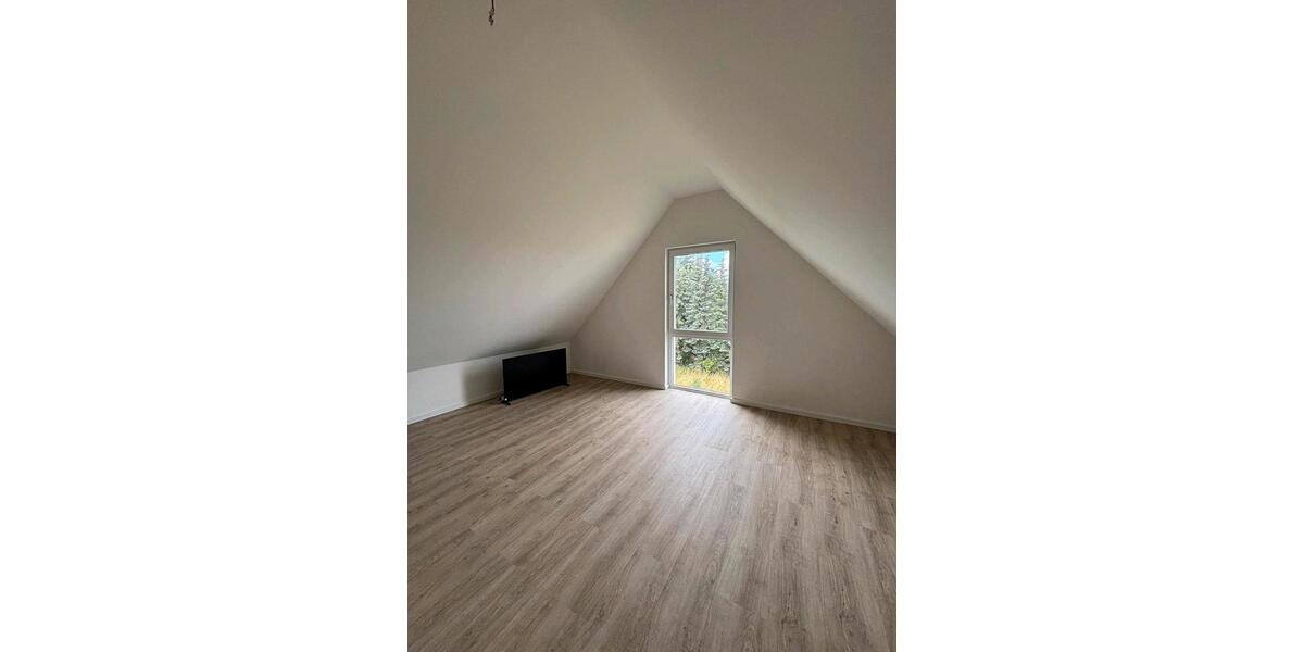 Etagenwohnung Papendorf - 5 Zimmer, 145 m&sup2;, 500&euro; | Angebot:24659044