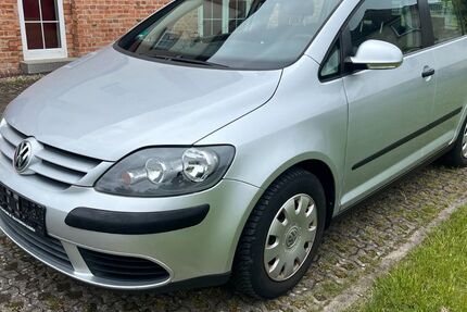 VW Golf 135.555 km 3.990 &euro; Bargeshagen 18211