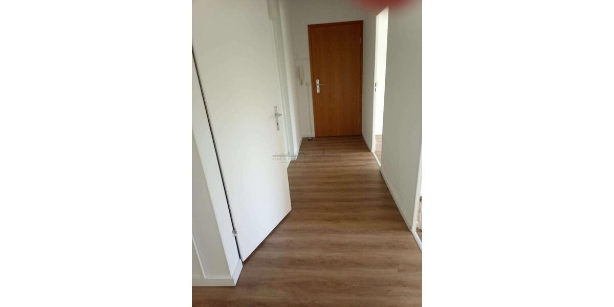 Etagenwohnung Tessin - 4 Zimmer, 74 m&sup2;, 570&euro; | Angebot:24693817