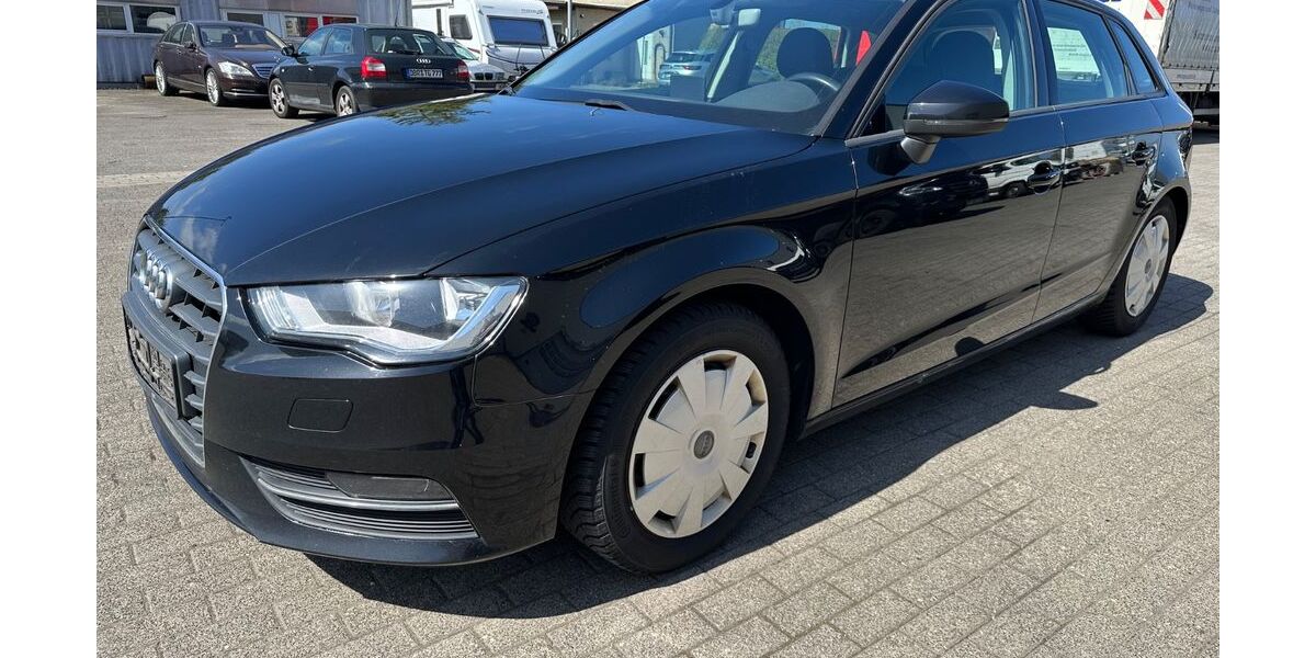 Audi A3 280.000 km 5.949 &euro; Stäbelow bei Rostock 18198