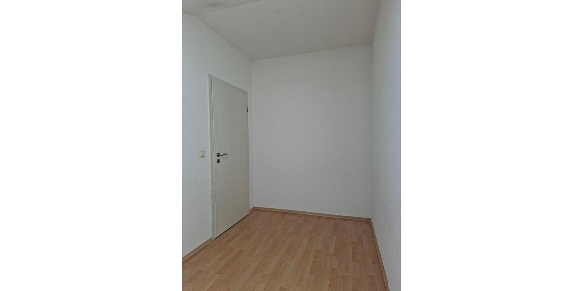 Dachgeschoßwohnung Rostock Hansaviertel - 3 Zimmer, 73 m&sup2;, 800&euro; | Angebot:26278044