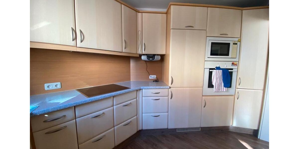 Etagenwohnung Rostock - 5 Zimmer, 160 m&sup2;, 2.360&euro; | Angebot:26268964