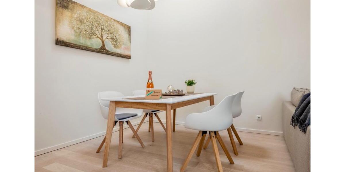 Dachgeschoßwohnung Rostock - 2 Zimmer, 60 m&sup2;, 1.850&euro; | Angebot:23509425