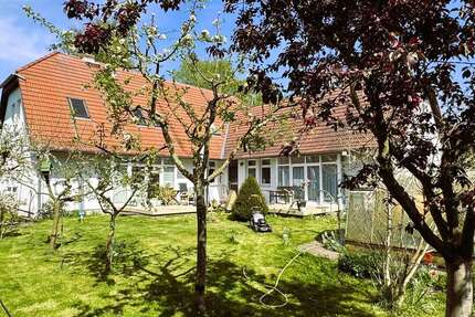 Haus zum Kaufen in Seeheilbad Graal-Müritz 953.000 € 285 m² 7 zimmer