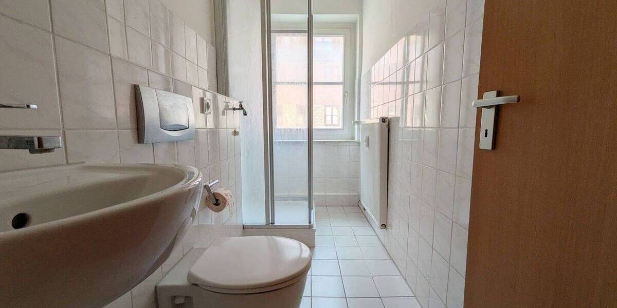 Etagenwohnung Rostock Stadtmitte - 2 Zimmer, 51 m&sup2;, 612&euro; | Angebot:26908548