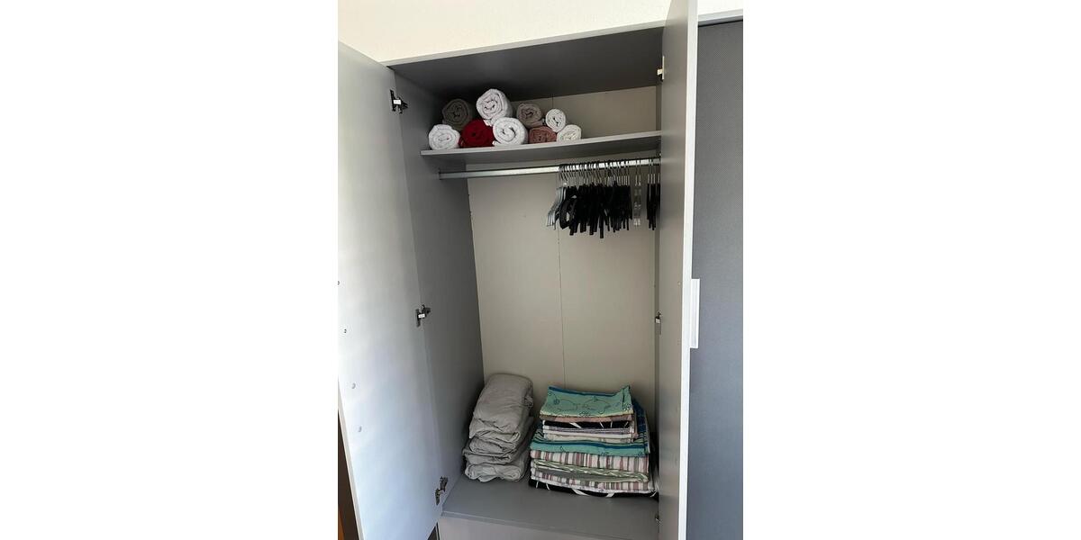 Etagenwohnung Rostock Gehlsdorf - 3 Zimmer, 70 m&sup2;, 100&euro; | Angebot:25806564