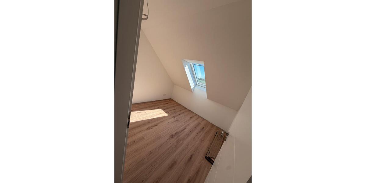 Etagenwohnung Kröpelin - 4 Zimmer, 103 m&sup2;, 1.650&euro; | Angebot:26322403