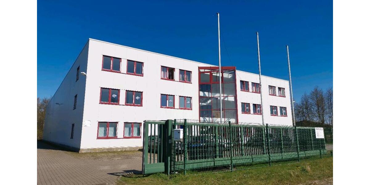Helle und geräumige Gewerbefläche Büro in Rostock-Bentwisch zimmer