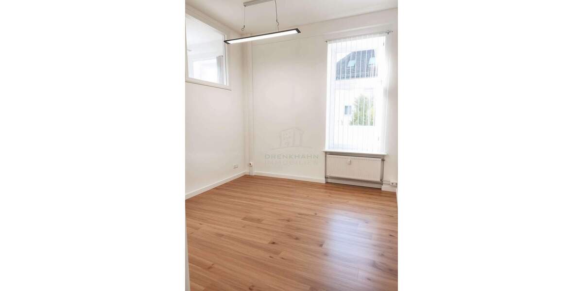 Gewerbeobjekt Rostock Stadtmitte - 4 Zimmer, 75 m&sup2;, 850&euro; | Angebot:25665357