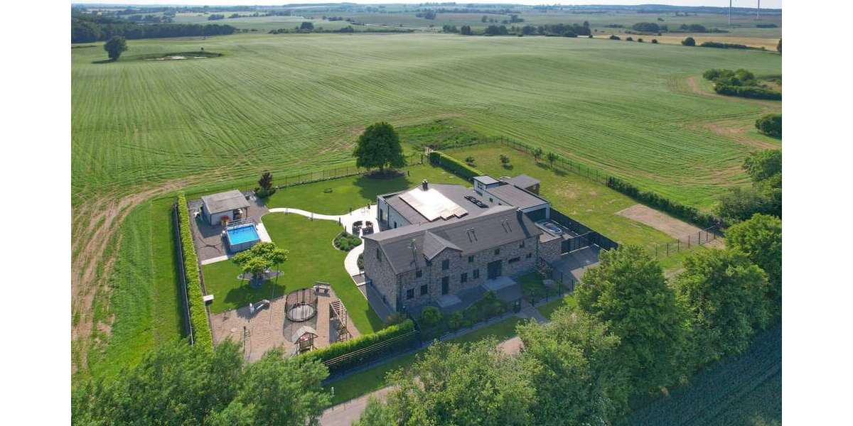 Einfamilienhaus Stäbelow - 7 Zimmer, 507 m&sup2;, 2.485.000&euro; | Angebot:24951804