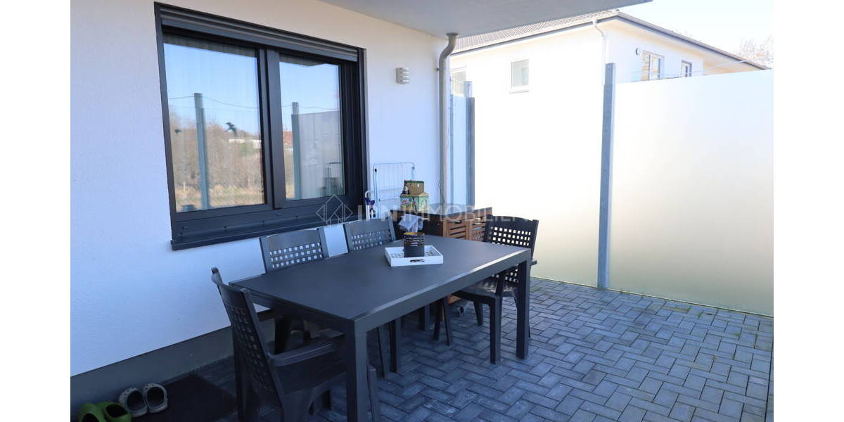Etagenwohnung Kröpelin - 3 Zimmer, 103 m&sup2;, 319.000&euro; | Angebot:26475941