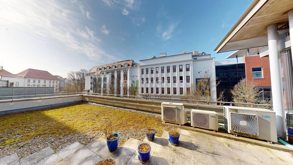 Gewerbeobjekt Rostock / Stadtmitte Stadtmitte - 1 Zimmer, 367 m&sup2;, 5.250&euro; | Angebot:26363081