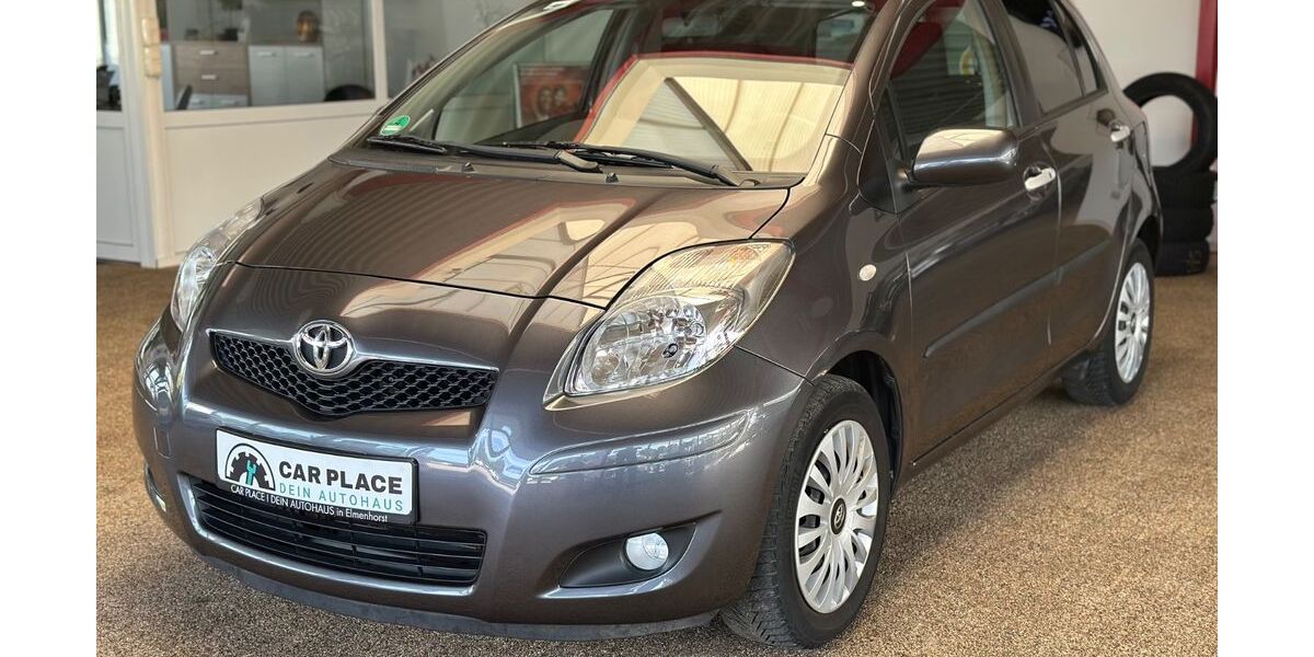 Toyota Yaris 40.000 km 9.699 &euro; Elmenhorst 18107