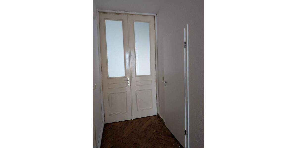 Etagenwohnung Rostock Stadtmitte - 3 Zimmer, 104 m&sup2;, 830&euro; | Angebot:25689030