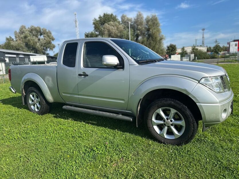 Nissan Navara 247.013 km 5.500 € Rostock 18147
