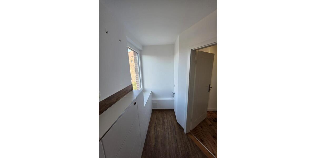 Etagenwohnung Bützow - 2 Zimmer, 70 m&sup2;, 680&euro; | Angebot:25281126