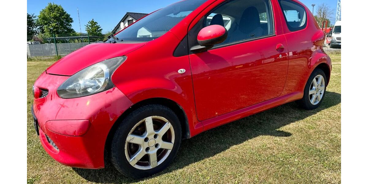 Toyota Aygo (X) 174.383 km 1.200 &euro; Rostock 18147