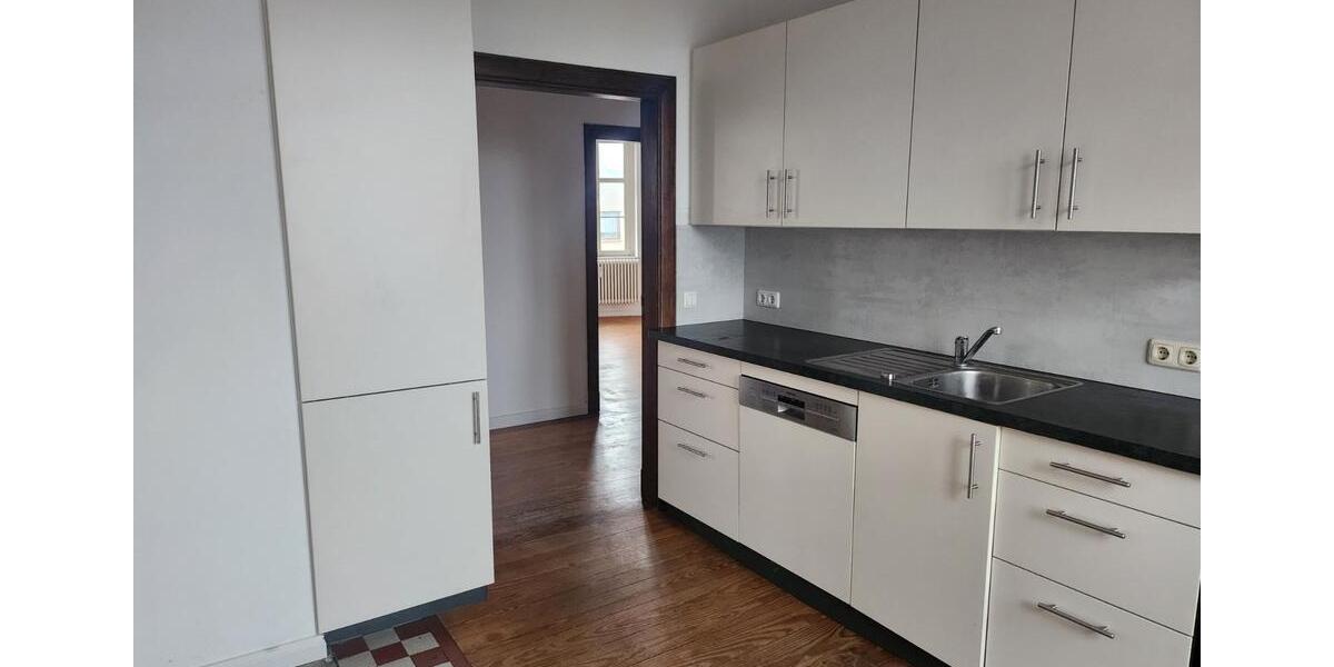 Schöne 3-Raum-Wohnung, Altbau, Bützow, Stellplatz, Gemeinschaftsbalkon 3 zimmer