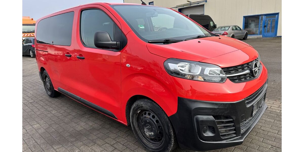 Opel Vivaro 174.500 km 16.541 &euro; Stäbelow bei Rostock 18198