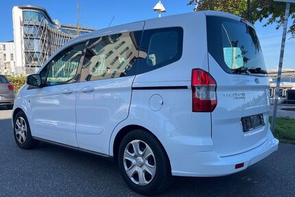 Ford Tourneo Courier 90.084 km 7.990 € Rostock 18069