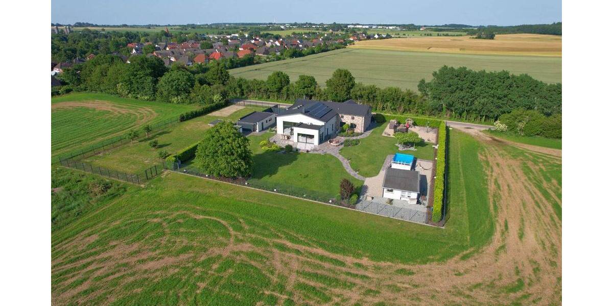 Einfamilienhaus Stäbelow - 7 Zimmer, 507 m&sup2;, 2.485.000&euro; | Angebot:23971687