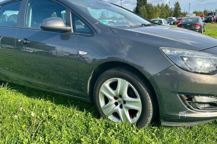 Opel Astra 248.265 km 3.300 € Rostock 18147
