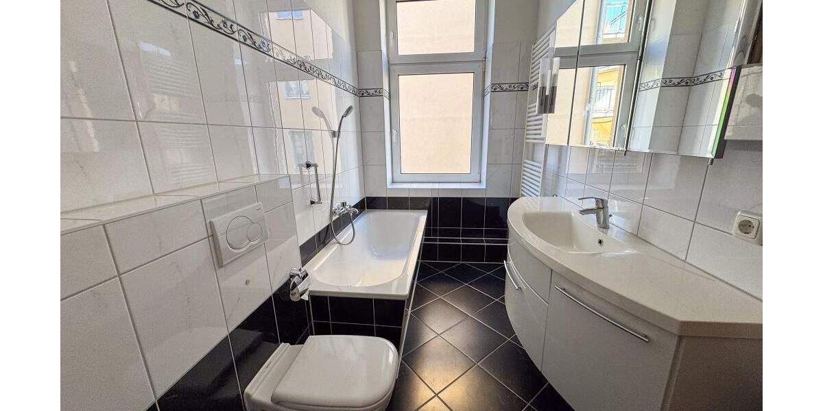 Etagenwohnung Rostock Stadtmitte - 2 Zimmer, 61 m&sup2;, 245.000&euro; | Angebot:23561951