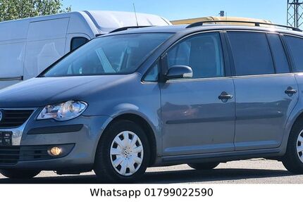 VW Touran 180.000 km 1.850 &euro; Rostock 18147