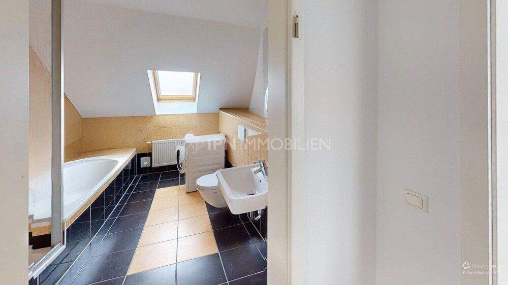 Etagenwohnung Rostock Dierkow-Neu - 2 Zimmer, 105 m&sup2;, 1.155&euro; | Angebot:25837652