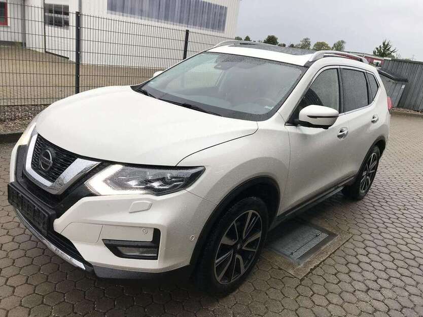 Nissan X-Trail 42.500 km 20.989 € Broderstorf 18184