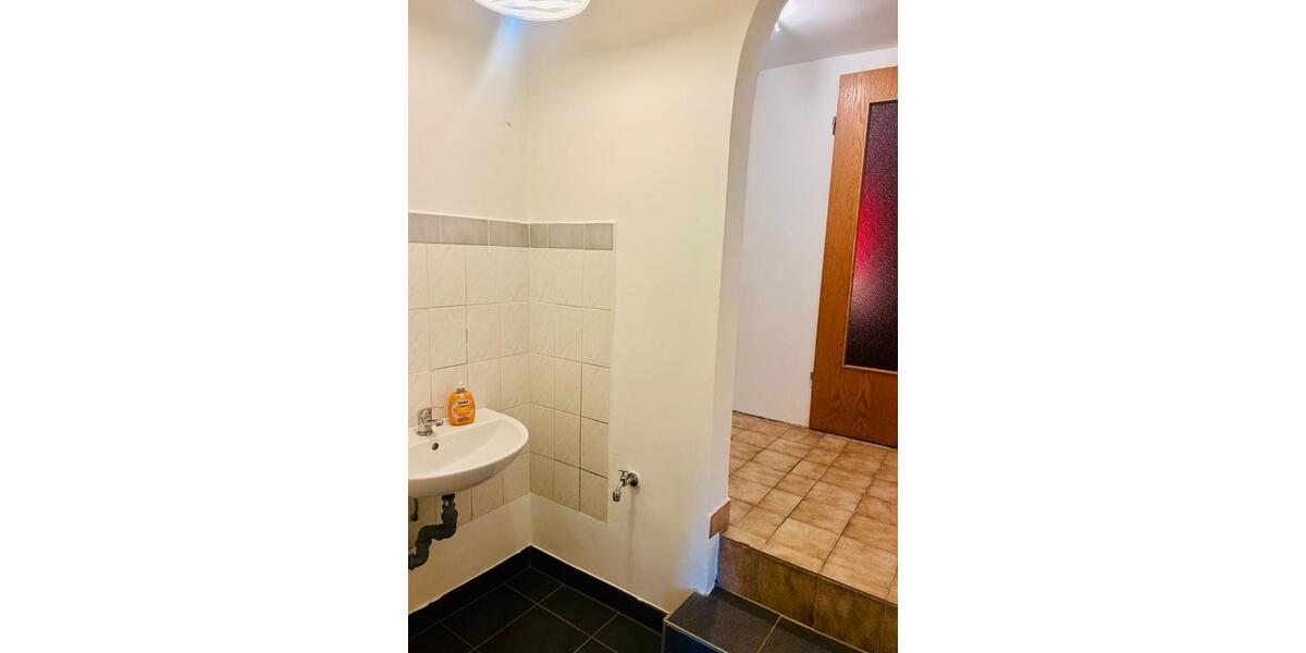 Etagenwohnung Rostock Alt Bartelsdorf - 8 Zimmer, 210 m&sup2;, 1.501&euro; | Angebot:26424394
