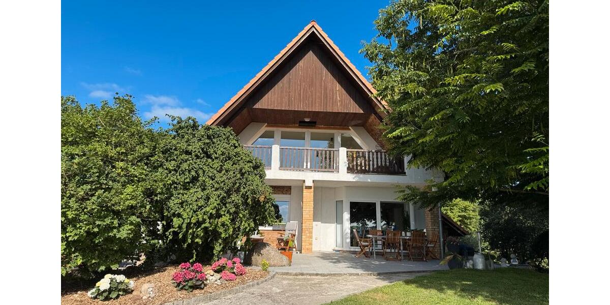 Einfamilienhaus Rostock - 7 Zimmer, 180 m&sup2; | Angebot:24588896